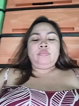 Sweetlorie_83 live cam on StripChat