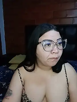 Chantal_lopez live cam on StripChat