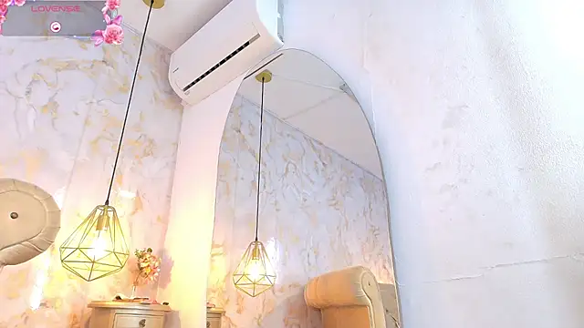 ariannaruiz webcam