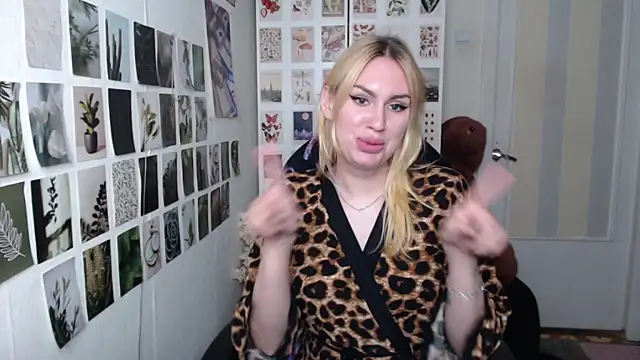 CapriScorpion live sex cam