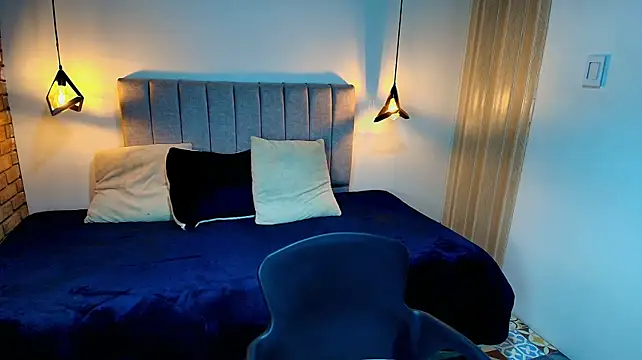 LiaCooper_ webcam