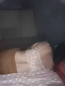 Zay_romi webcam