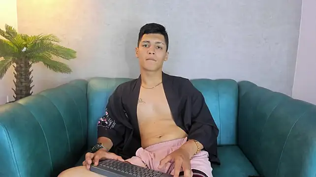 Julian_Fiire webcam