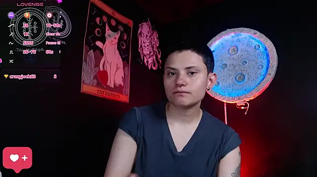 girl_intense444 webcam