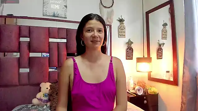 sofy_bonnet1 webcam