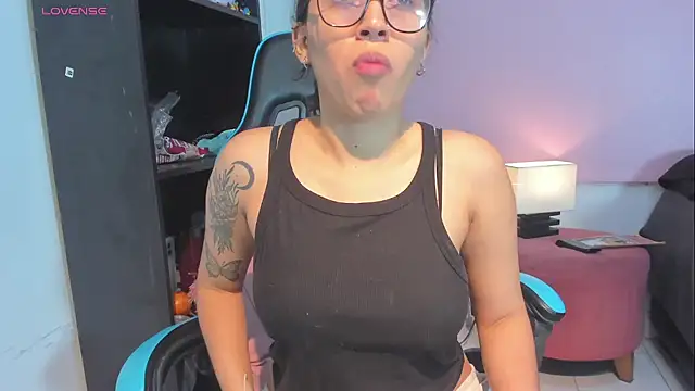 _maria_foxx_ live cam on StripChat