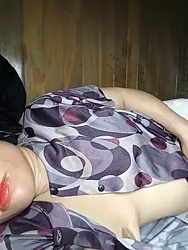 sena-baby2 live cam room