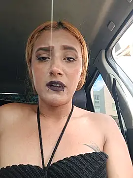 Domekaqueen1 live cam room