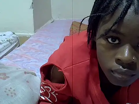 PRETTY-SHANNIA webcam
