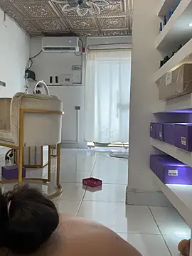 Yasmina_Noir webcam