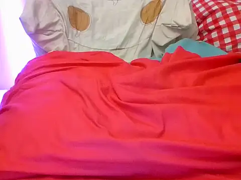 RealLittleRedRidingHood webcam