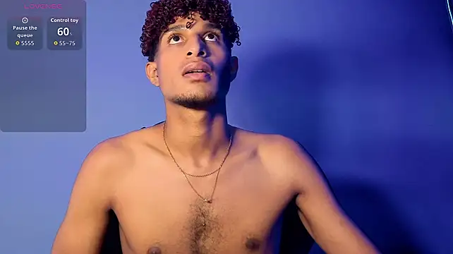 Alex_Bloom live Stripchat room