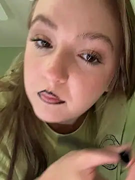 bxddgirl live cam on StripChat