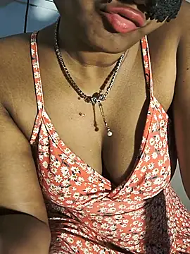 DIRTYSECRET_QUEEN_07 live cam on StripChat