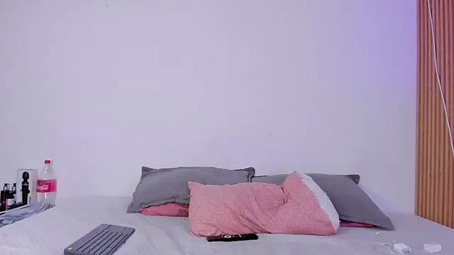 two_milkyway live cam on StripChat