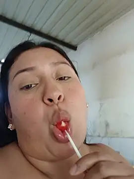 Hot_bella12 live cam on StripChat