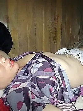 sena-baby2 live cam on StripChat