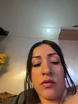 kendall_flower live cam on StripChat