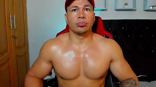 tyler_hank01 live cam on StripChat