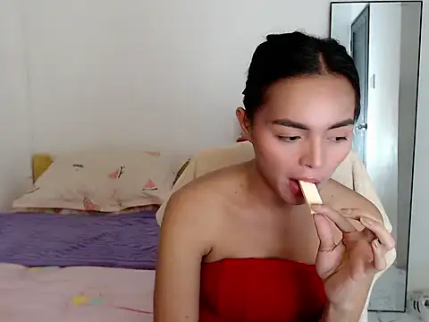 miya_khali live cam on StripChat