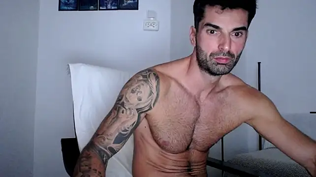 Verycutex live cam on StripChat