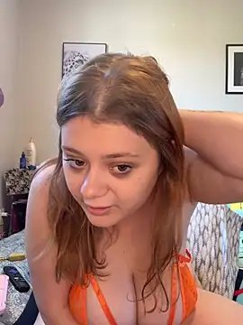 sluttybabygirl02 webcam