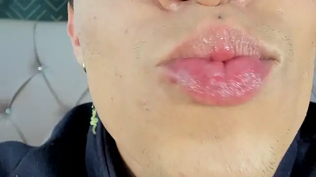 axel__evans (M twink) - CUM SHOW AND EAT MILK