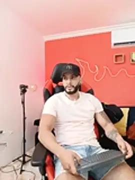 mike_savage3 (M young) - Control link lovense x5m & keep jerking