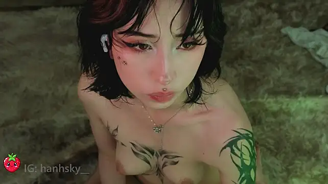 HannahSky_