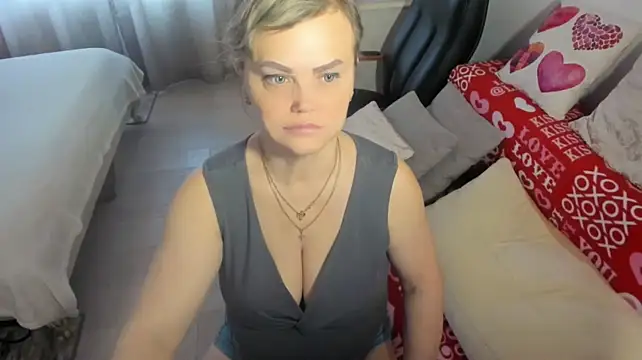 MildMature webcam