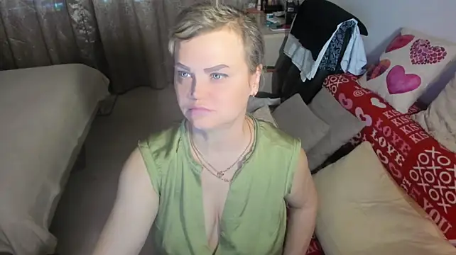 MildMature webcam
