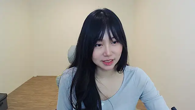 lingeringvoice webcam