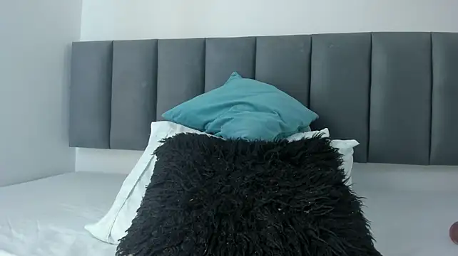 MaraOwen_ webcam