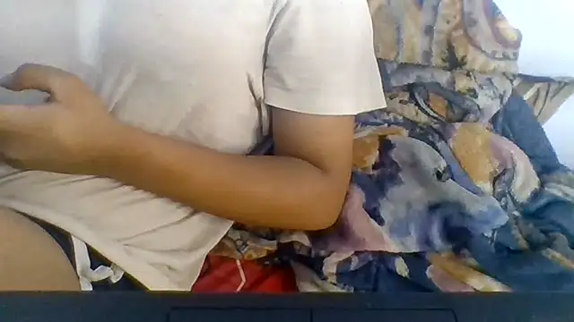 Ritu_Raj0 webcam