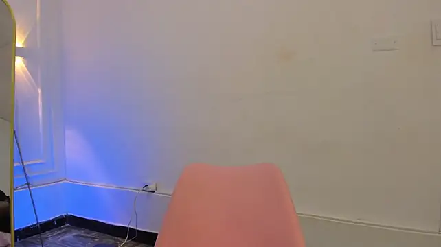 charlotte_dante212 webcam