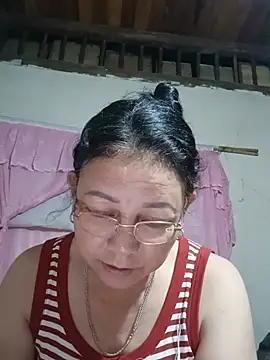 Lena_9x webcam