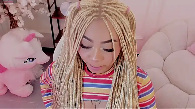 conny__curly webcam