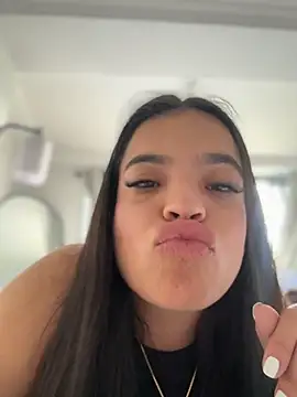 JuanitaMore01 webcam