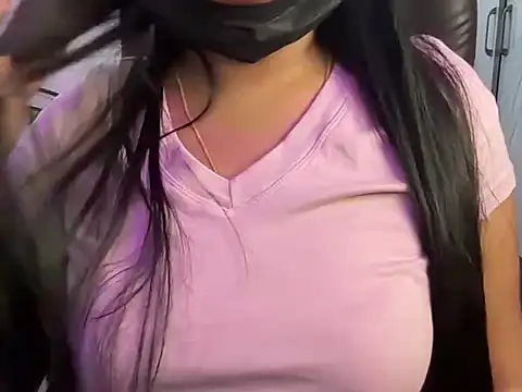 Saranyatelugu9 webcam