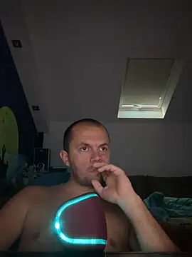 Dejanaceking webcam
