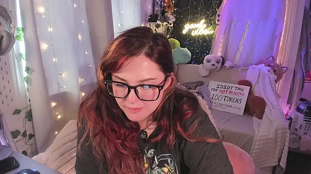 JennKenobi webcam