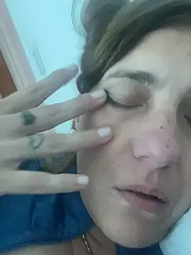 lulupiecitosamor webcam