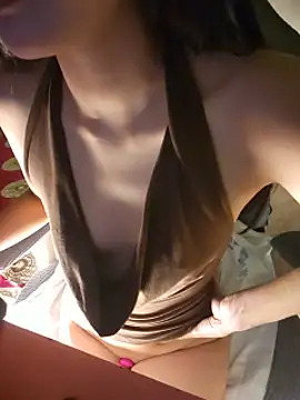 Mina68-cute webcam