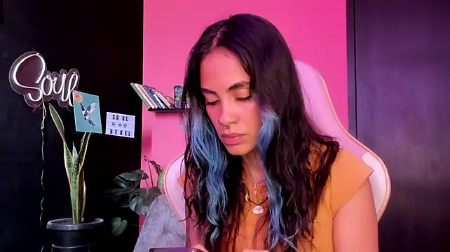 azula_lillet live cam on StripChat