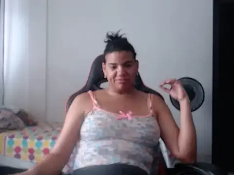 Adriana_0312 webcam