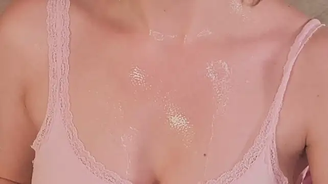 NellyOrion webcam