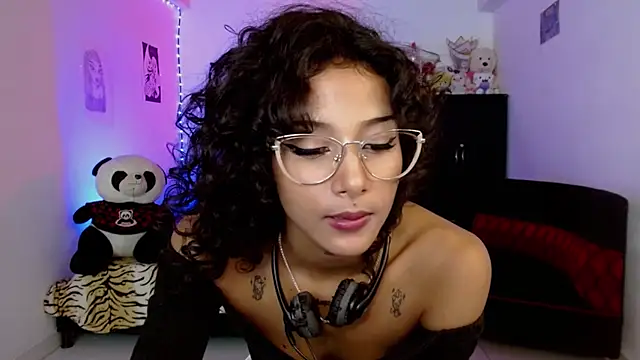Thianaa__ webcam