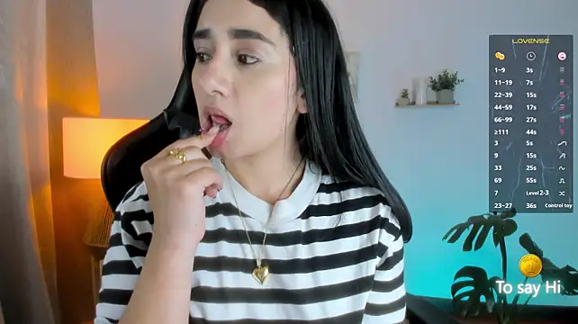 Anya_Volkov webcam