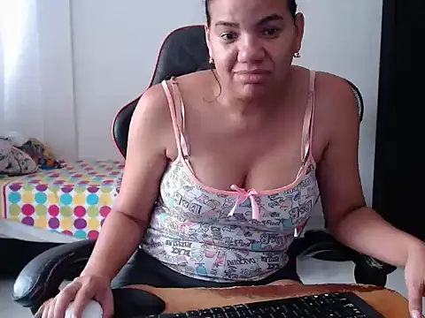 Adriana_0312 webcam