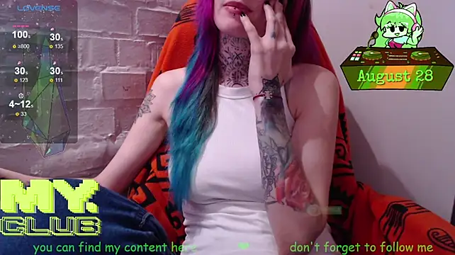 Witch_Emma webcam